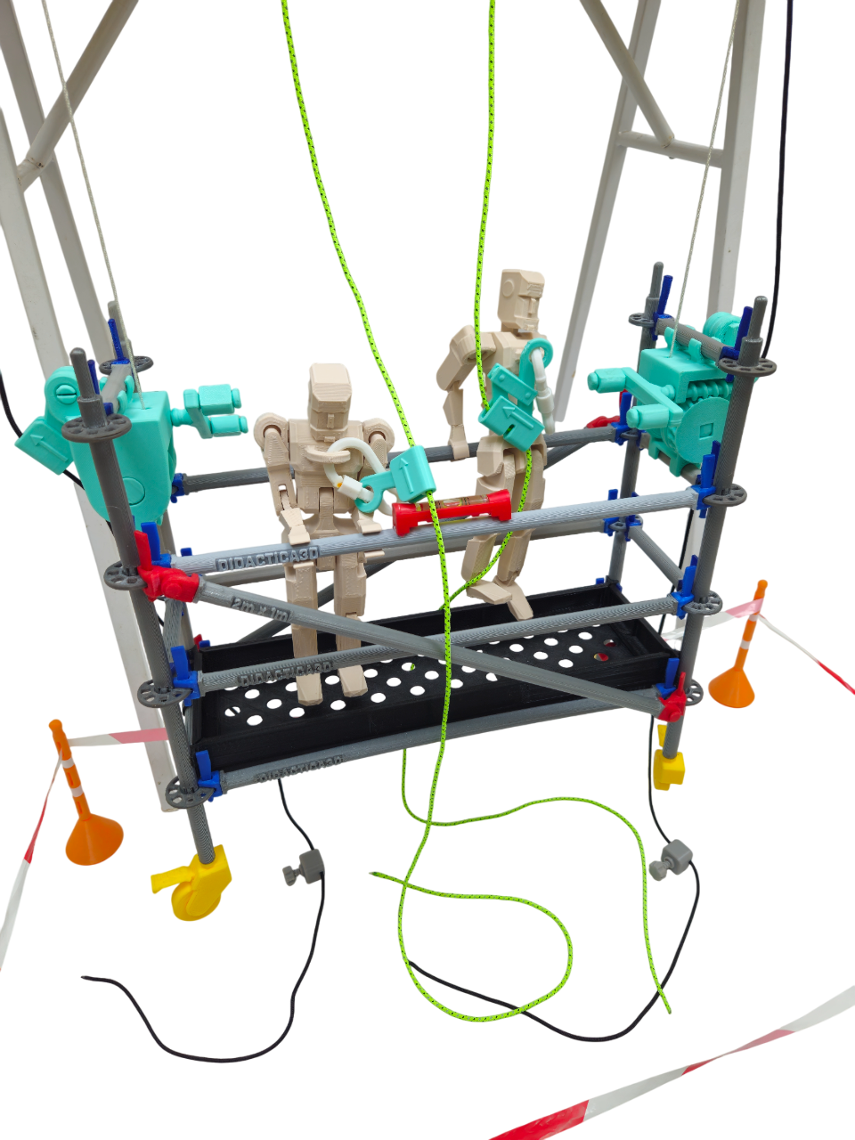 Scale Model of a Hanging Scaffold – Educational Tool for Technical Training at Heights