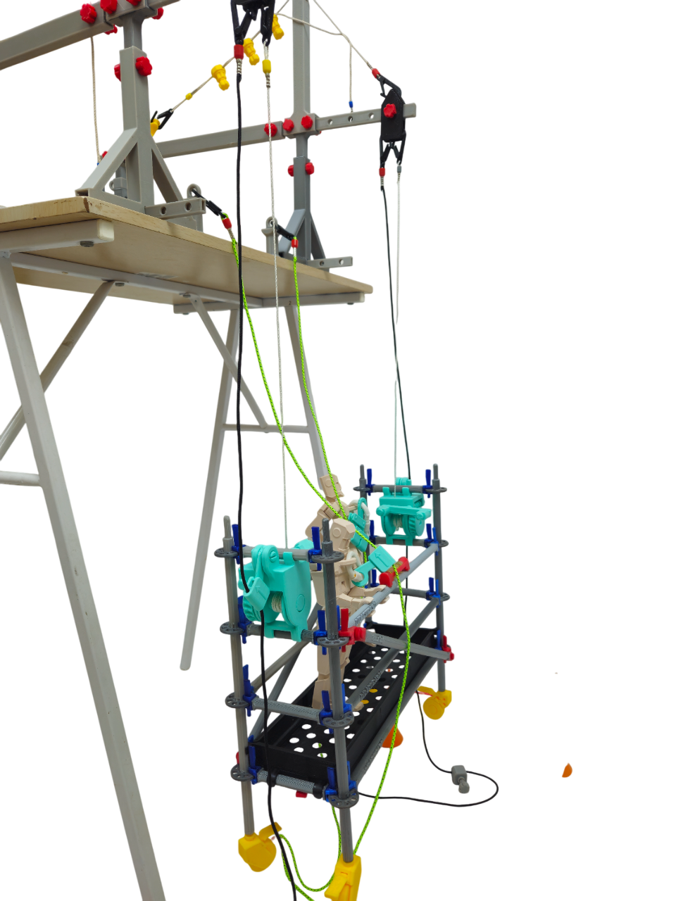Scale Model of a Hanging Scaffold – Educational Tool for Technical Training at Heights