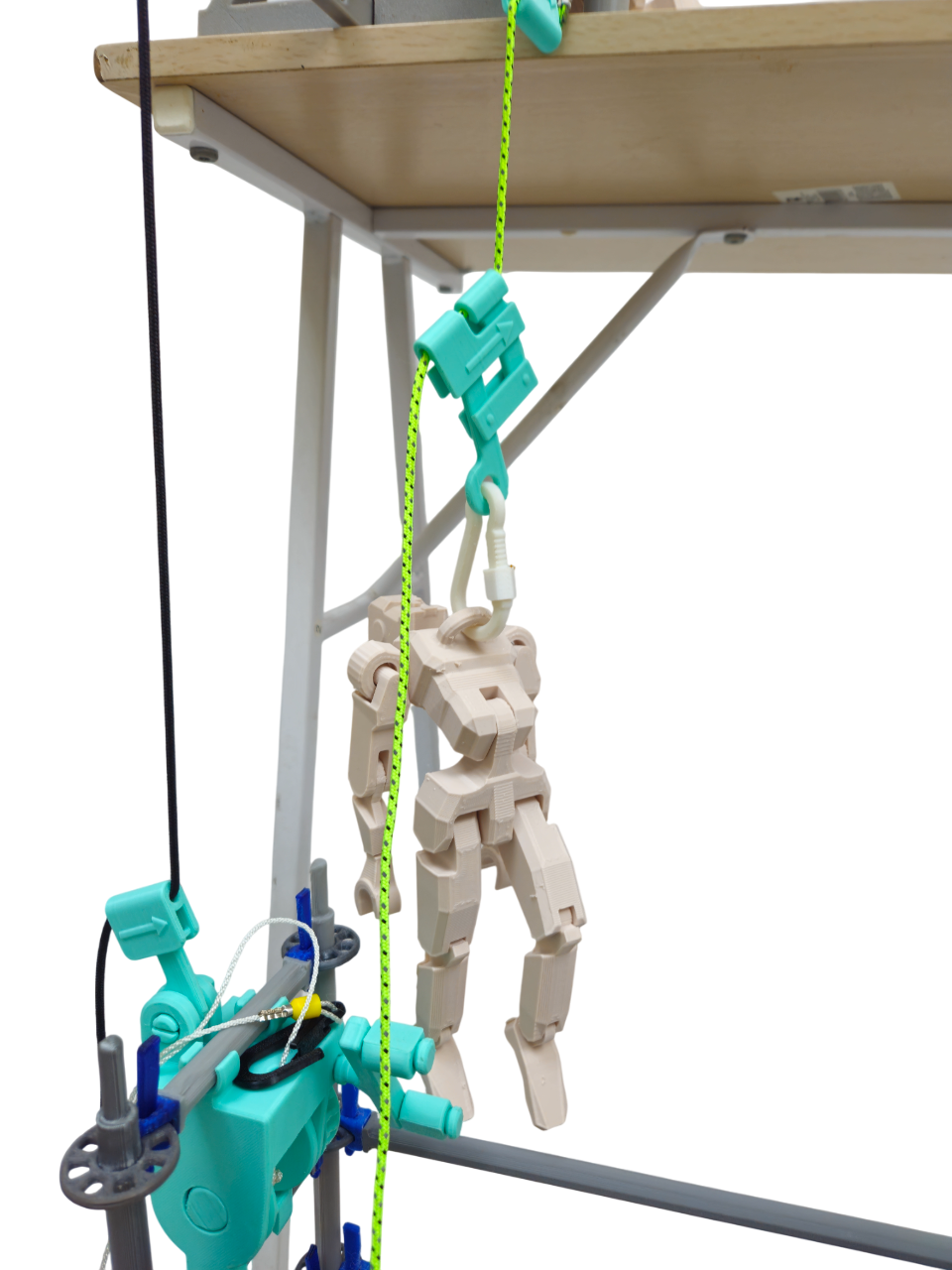Scale Model of a Hanging Scaffold – Educational Tool for Technical Training at Heights