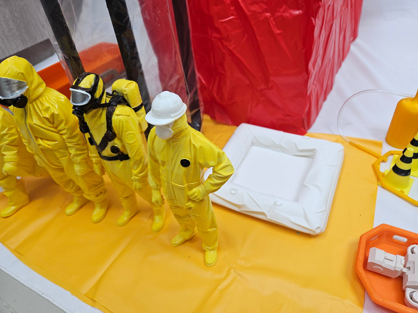 Modelo Didáctico de Atención de Emergencias Químicas – Kit Hazmat Escala 1:6.6