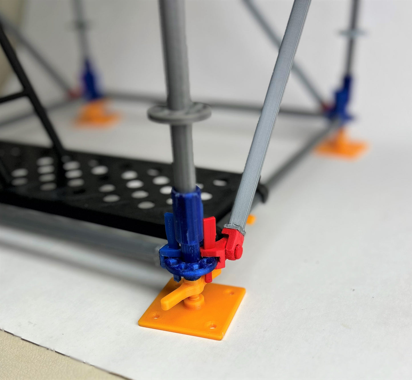 Intermediate Multidirectional Scaffold Model