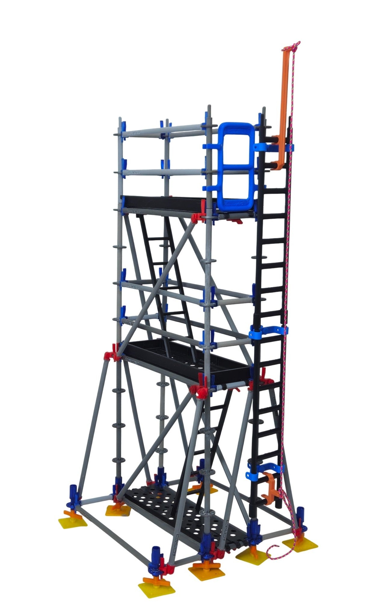 Small 3-Level Scaffolding Model with Side Reinforcements 