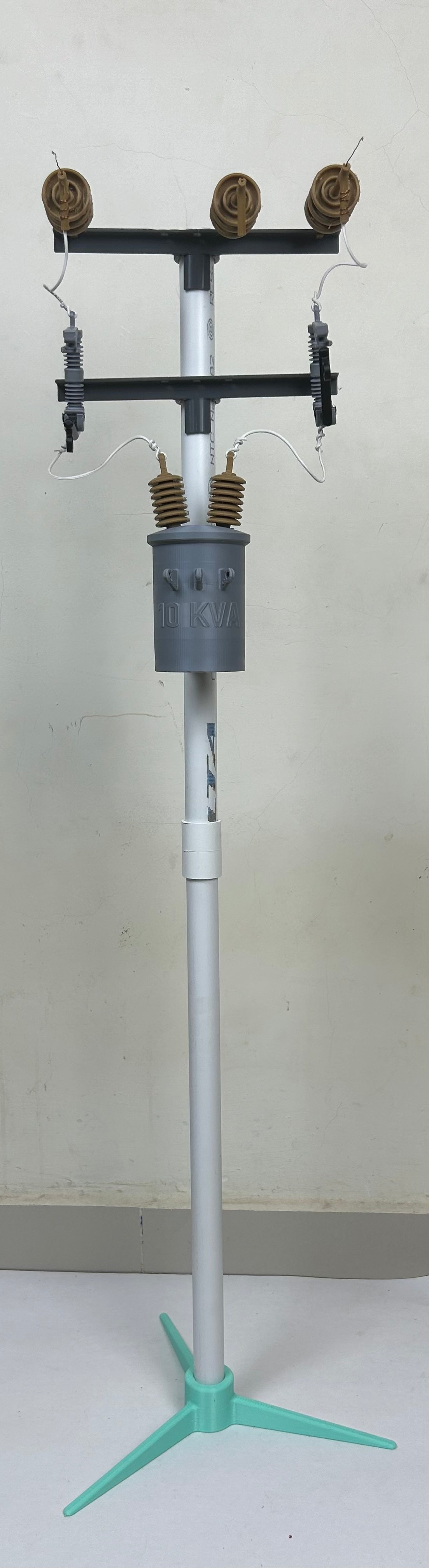 modelo poste eléctrico